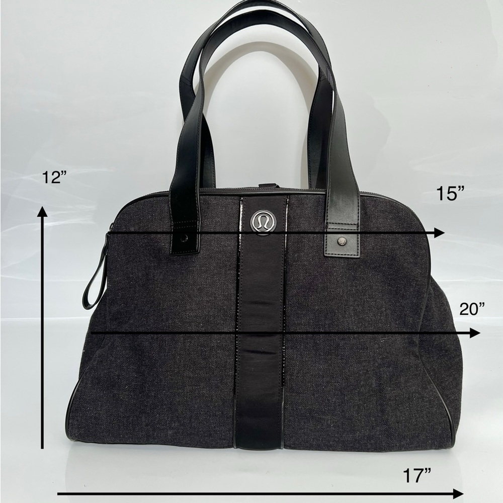 Lululemon Athletica Duffle Bag Gray/Black Large - Picture 4 of 16